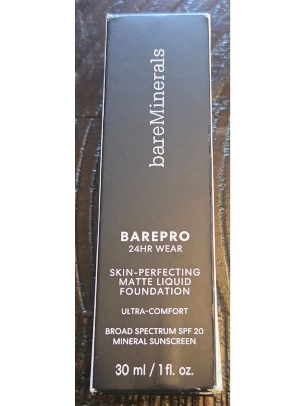 BareMinerals Barepro Performance Wear Liquid Foundation SPF 20 Breathable Makeup